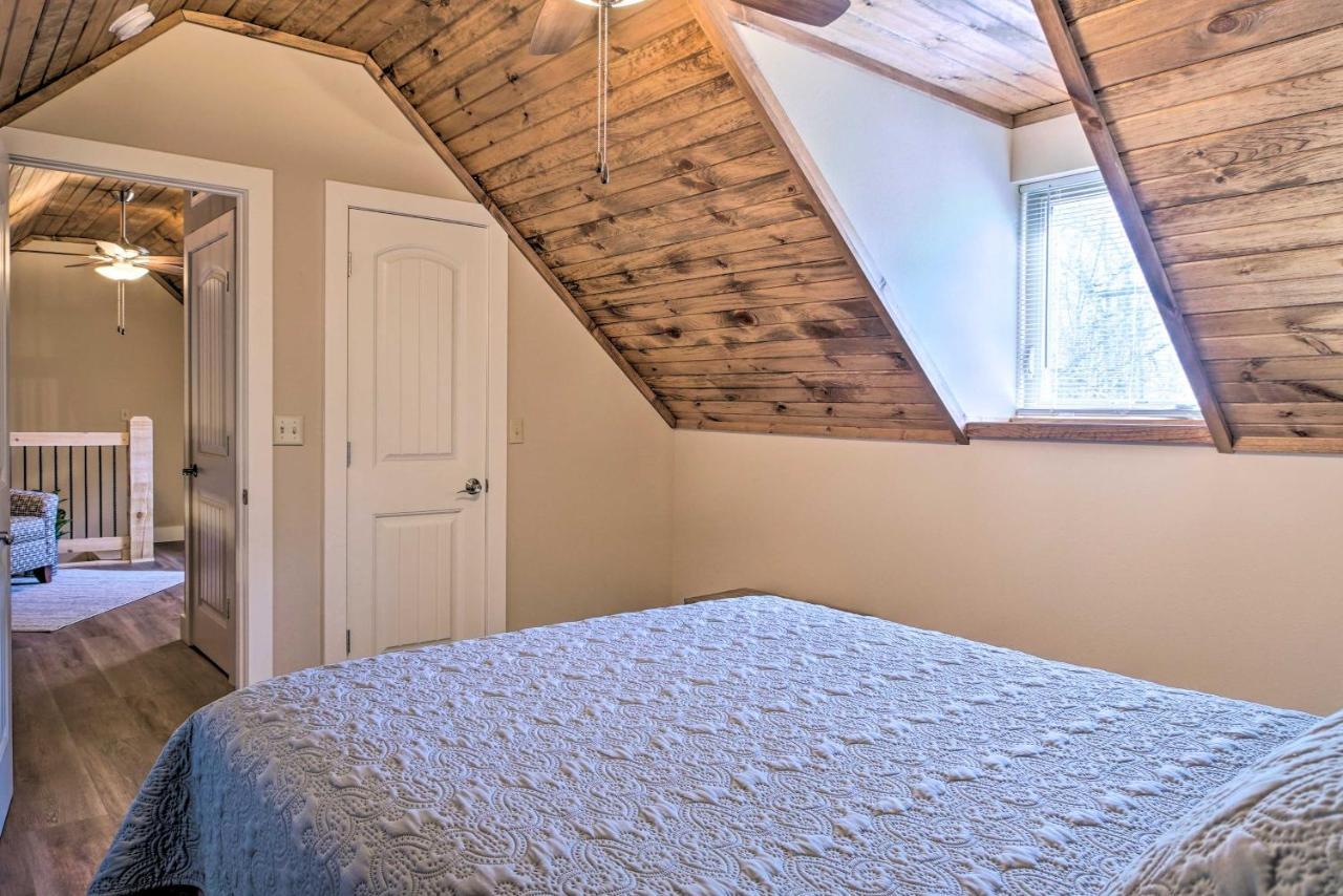 The Cozy Cottage With Lake Taneycomo Access! Брэнсон Экстерьер фото
