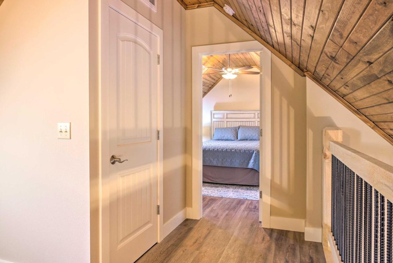 The Cozy Cottage With Lake Taneycomo Access! Брэнсон Экстерьер фото