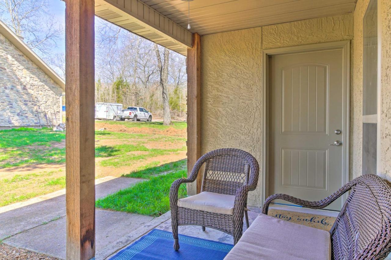 The Cozy Cottage With Lake Taneycomo Access! Брэнсон Экстерьер фото